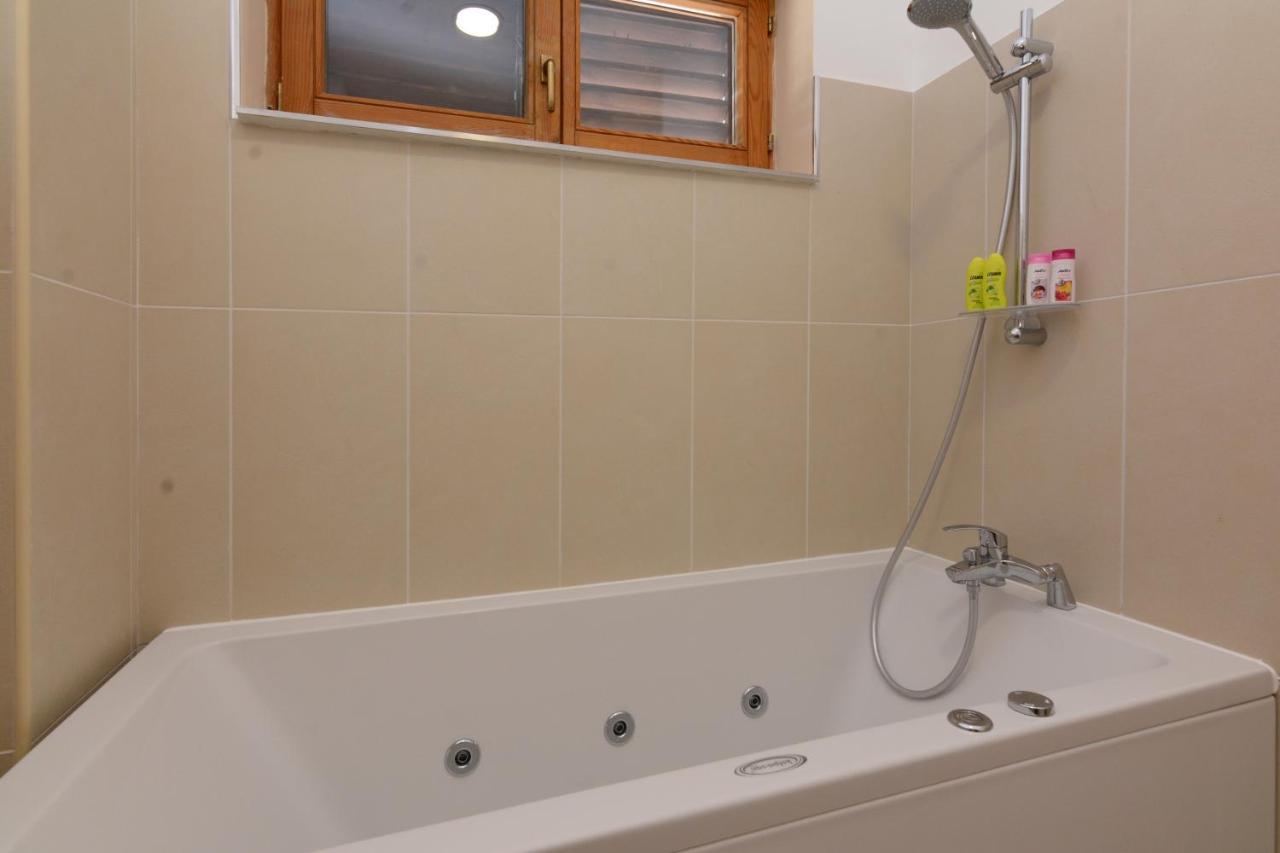 Luxury Room Uzorita B&B Šibenik Buitenkant foto
