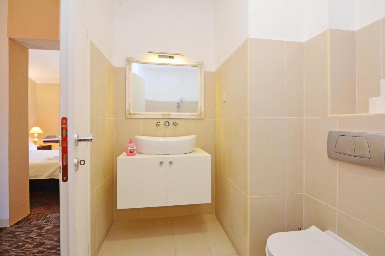 Luxury Room Uzorita B&B Šibenik Buitenkant foto